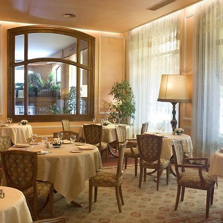 Hotel Regencia Colon Barcelona Restaurace fotografie